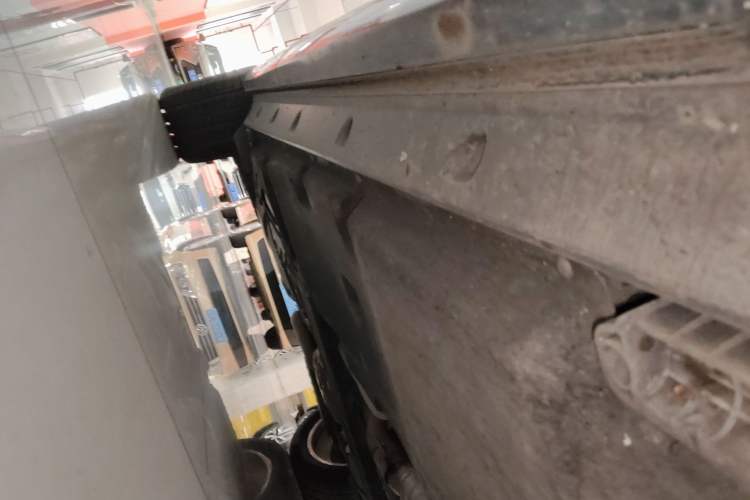 Used Audi Q7 2018 45 TFSI Technology Edition Right Side Sill