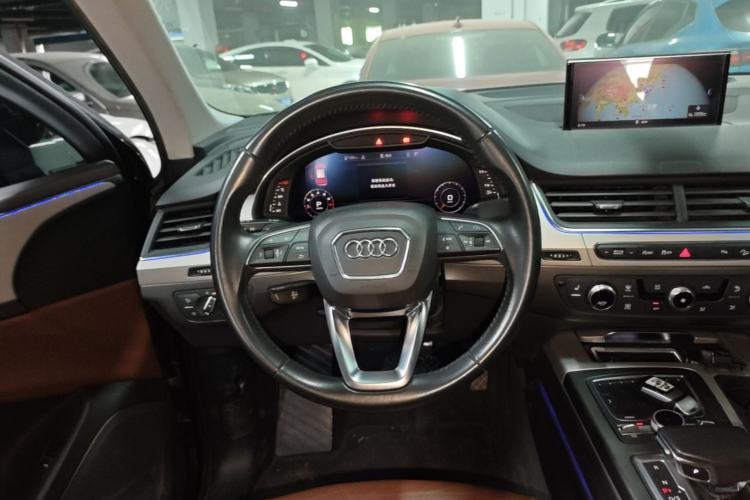 Used Audi Q7 2018 45 TFSI Technology Edition Steering Wheel