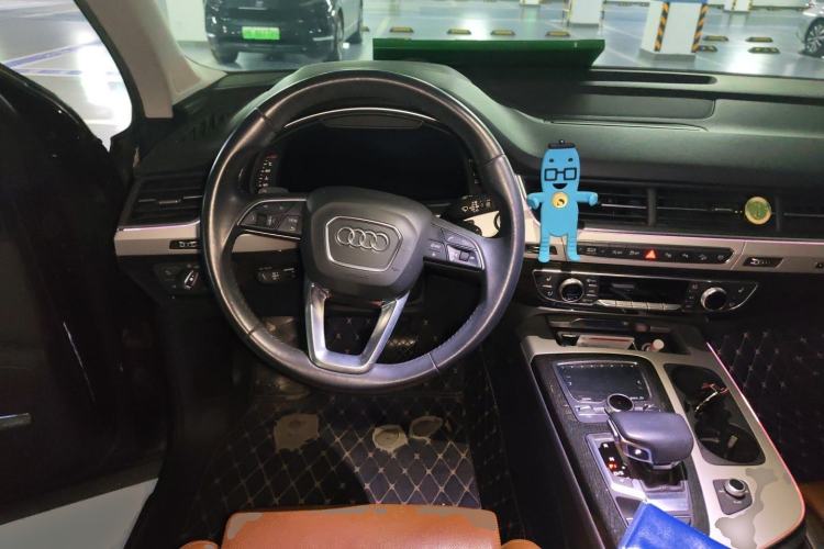 Used Audi Q7 2018 45 TFSI Prestige Edition Steering Wheel