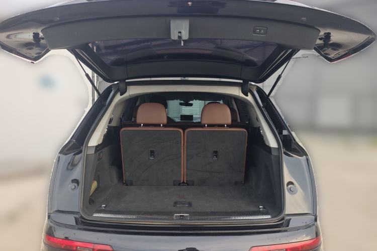 Used Audi Q7 2018 45 TFSI S line Sport Edition Trunk