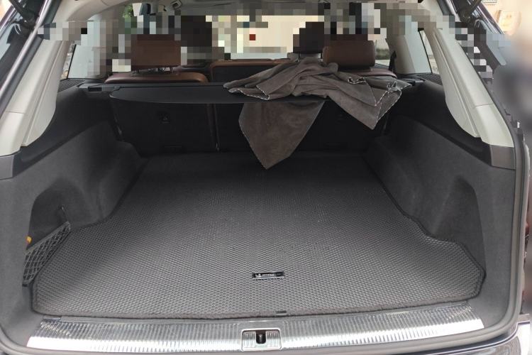 Used Audi Q7 2018 40 TFSI Comfort Model Trunk