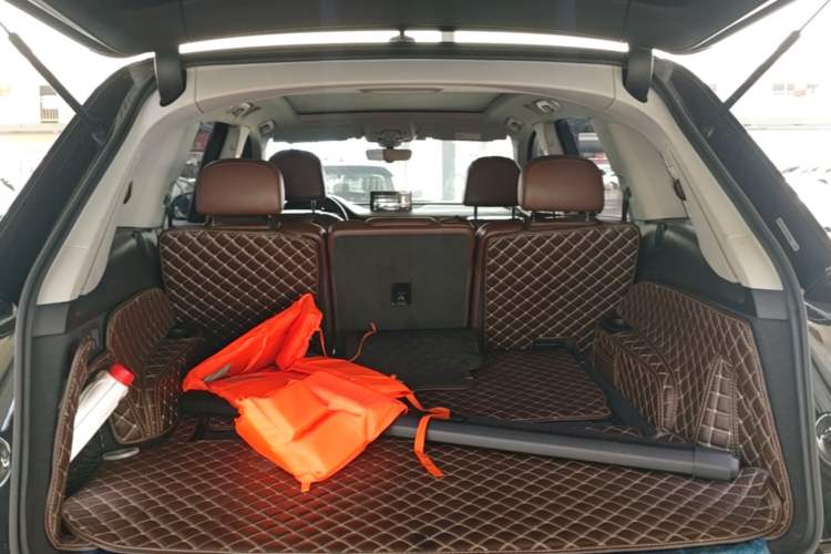 Used Audi Q7 2018 40 TFSI Comfort Model Trunk