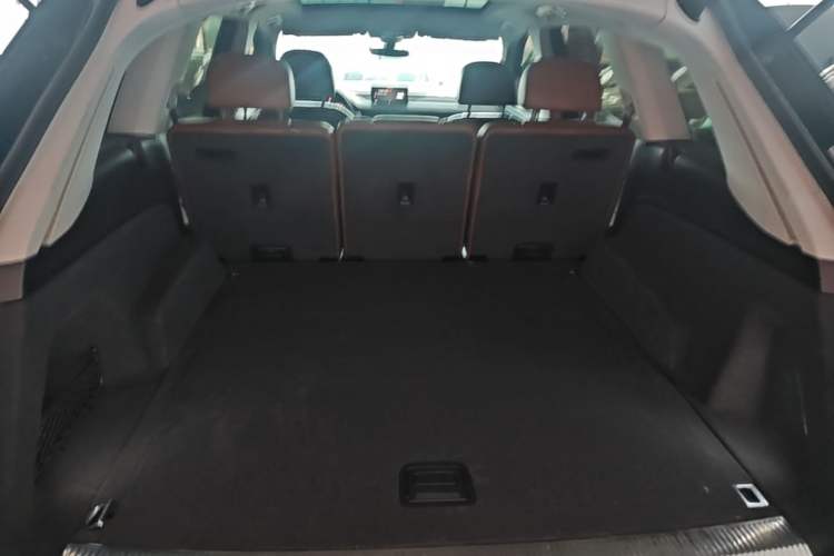 Used Audi Q7 2018 45 TFSI Technology Edition Trunk