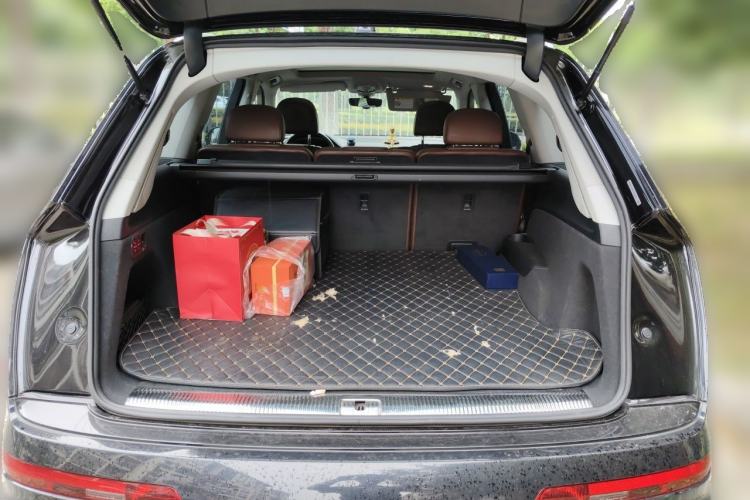 Used Audi Q7 2018 45 TFSI S line Sport Edition Trunk