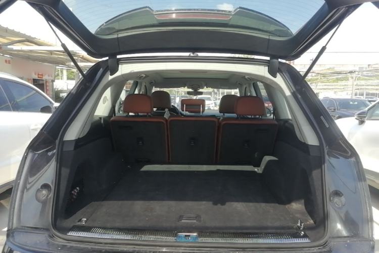 Used Audi Q7 2018 40 TFSI S line Sport Edition Trunk