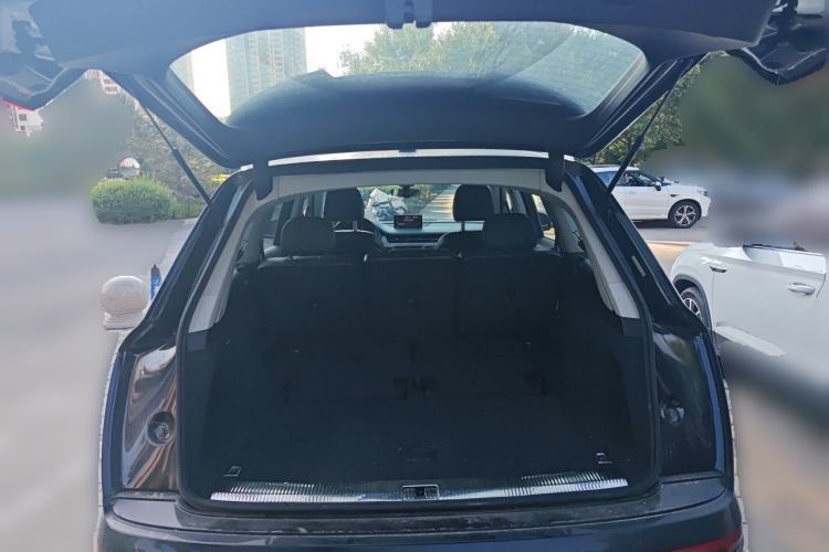 Used Audi Q7 2018 45 TFSI Prestige Edition Trunk