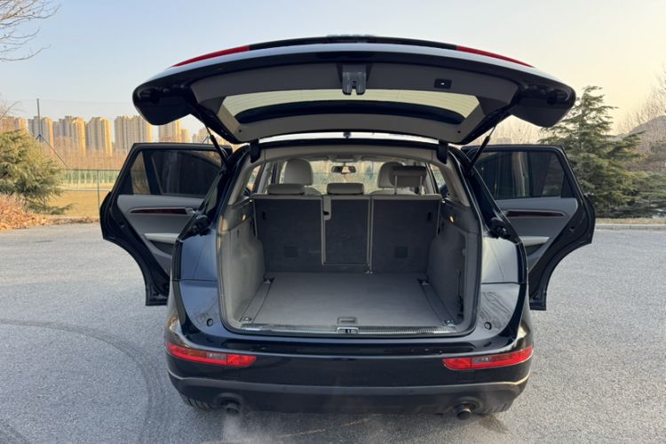 Used Audi Q7 2018 45 TFSI Technology Edition Trunk