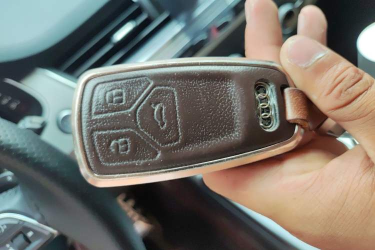 Used Audi Q7 2018 45 TFSI Technology Edition Vehicle Key