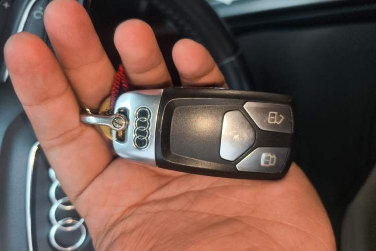 Used Audi Q7 2018 45 TFSI Technology Edition Vehicle Key