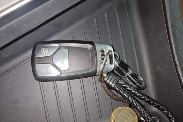 Used Audi Q7 2018 45 TFSI Technology Edition Vehicle Key