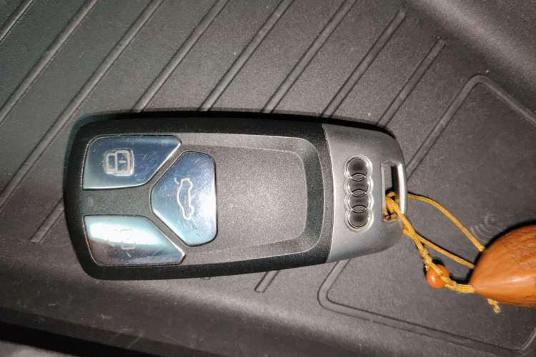 Used Audi Q7 2018 45 TFSI Technology Edition Vehicle Key
