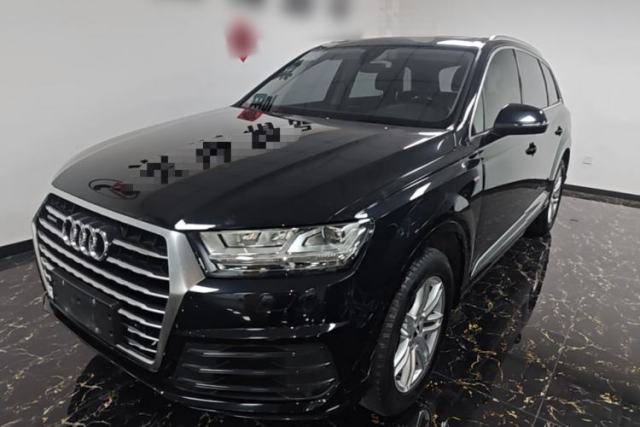 Audi Q7 2018 40 TFSI Comfort Model с пробегом