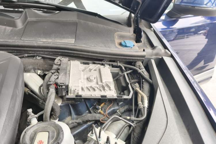 Used Audi Q7 2018 45 TFSI Technology Edition Engine Bay Left