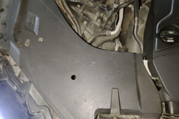 Used Audi Q7 2018 40 TFSI Comfort Model Engine Bay Right