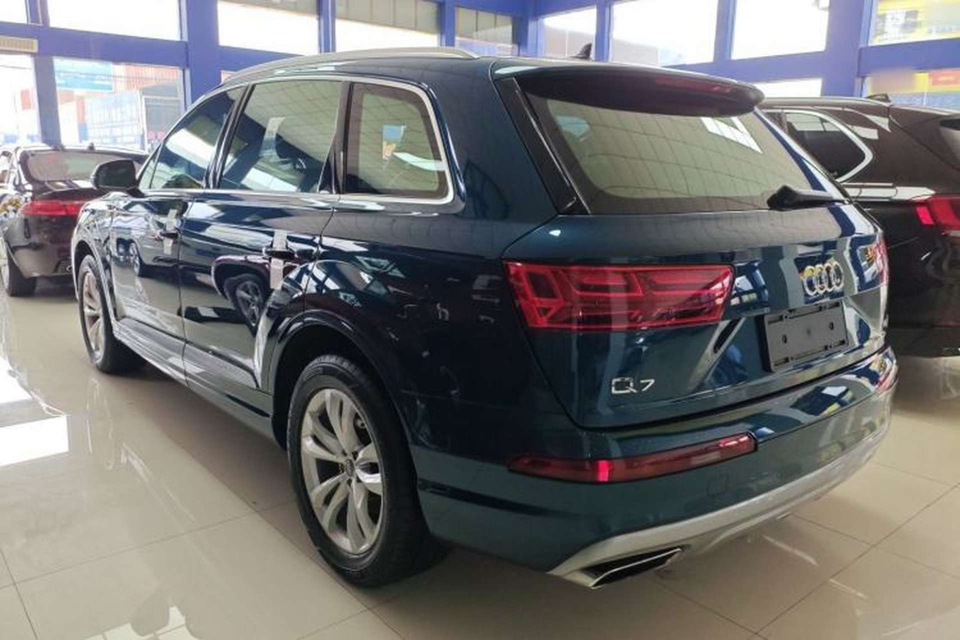 Used Audi Q7 2018 40 TFSI Comfort Model Exterior 1