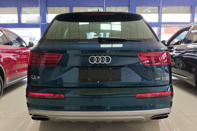 Used Audi Q7 2018 40 TFSI Comfort Model Exterior 2
