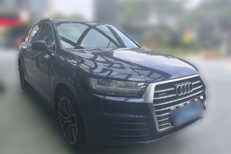 Used Audi Q7 2018 45 TFSI Technology Edition Front Right 45 Deg