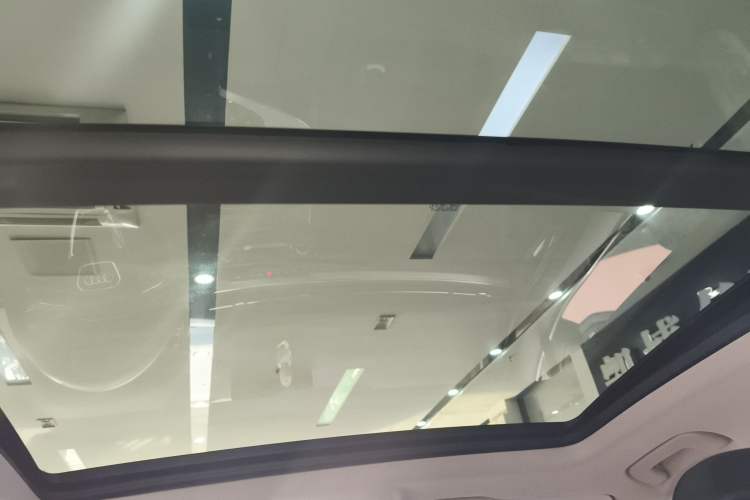 Used Audi Q7 2018 45 TFSI Prestige Edition Headliner