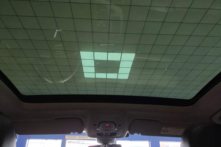 Used Audi Q7 2018 40 TFSI Comfort Model Headliner