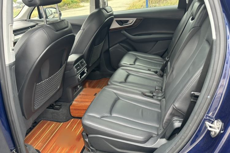 Used Audi Q7 2018 45 TFSI S line Sport Edition Interior 2