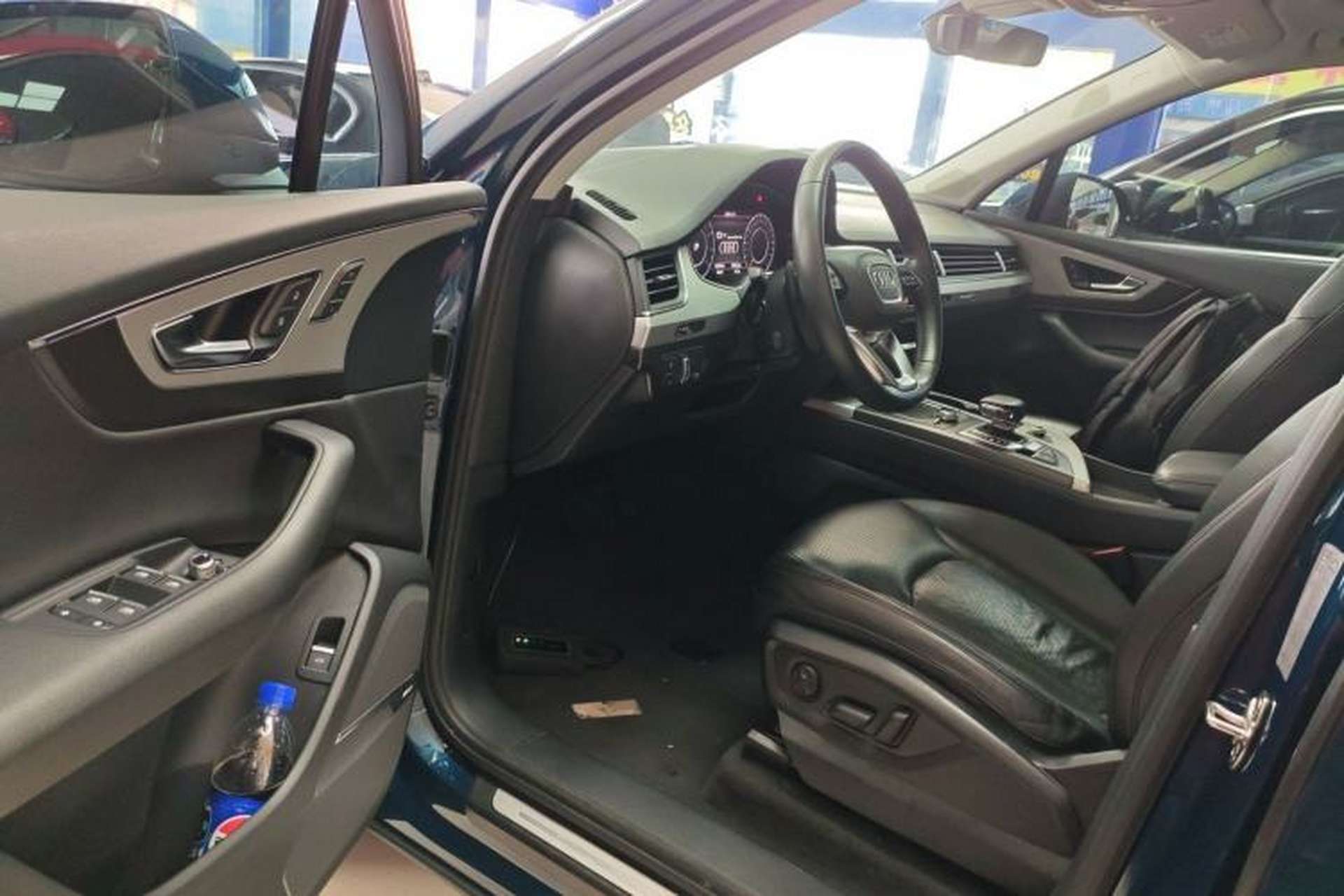 Used Audi Q7 2018 40 TFSI Comfort Model Interior 3