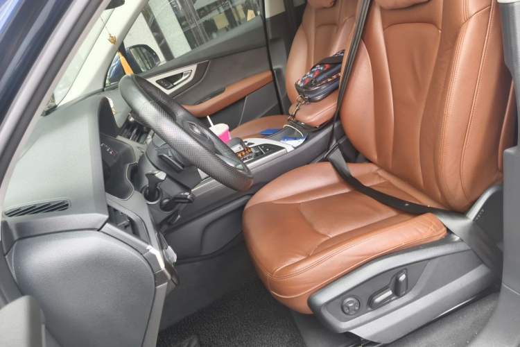 Used Audi Q7 2018 45 TFSI Technology Edition Left Front Seat