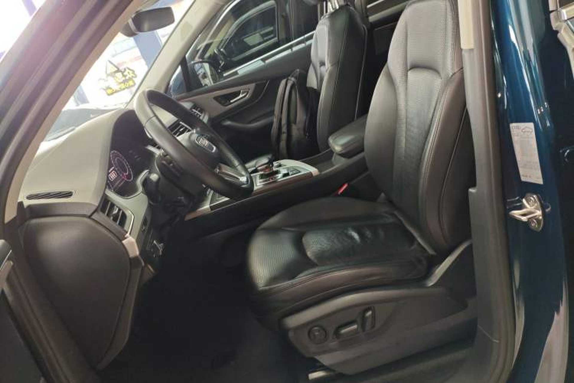 Used Audi Q7 2018 40 TFSI Comfort Model Left Front Seat