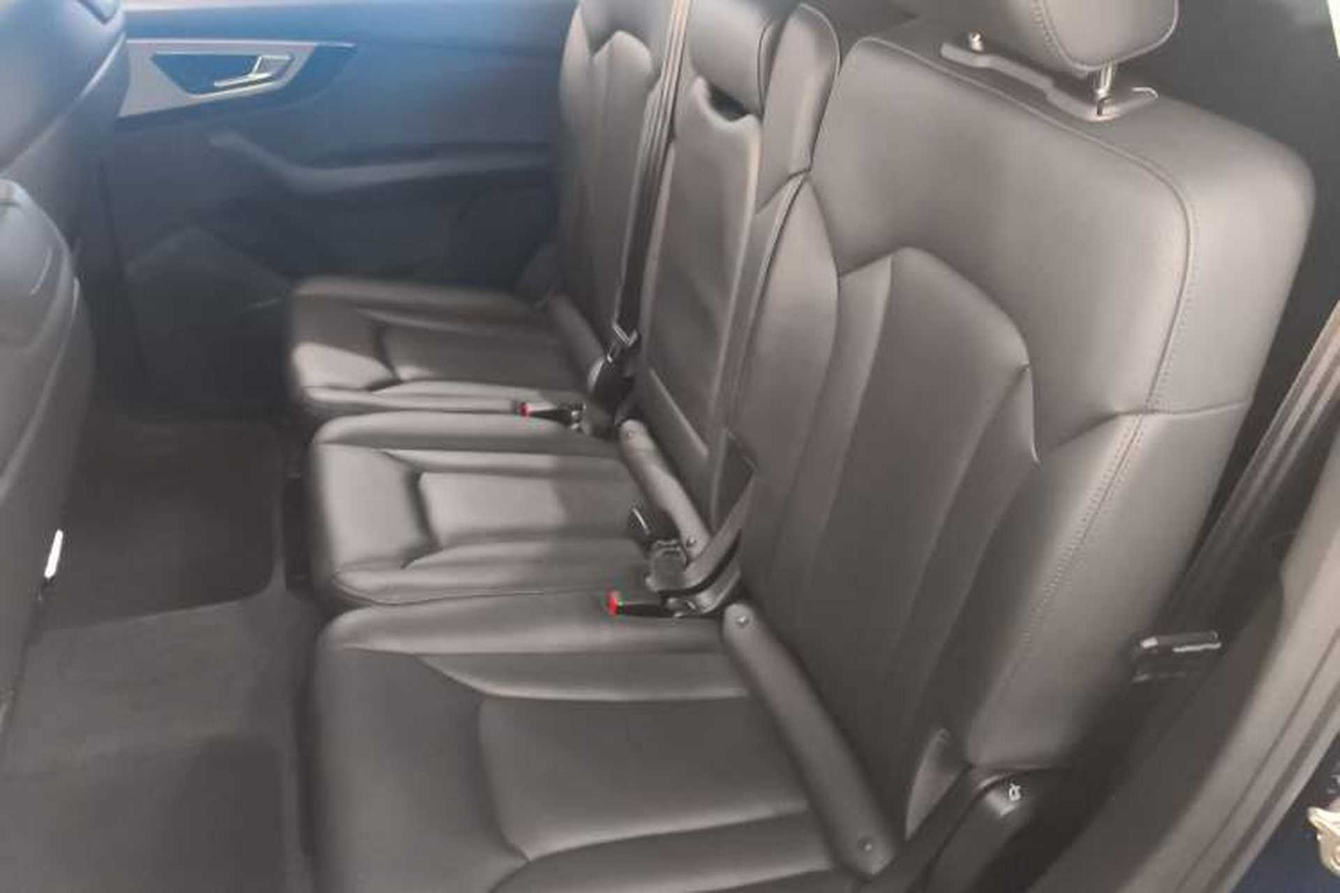 Used Audi Q7 2018 45 TFSI Prestige Edition Left Rear Seat