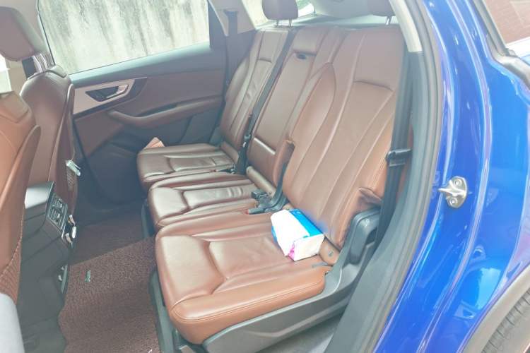 Used Audi Q7 2018 45 TFSI Technology Edition Left Rear Seat