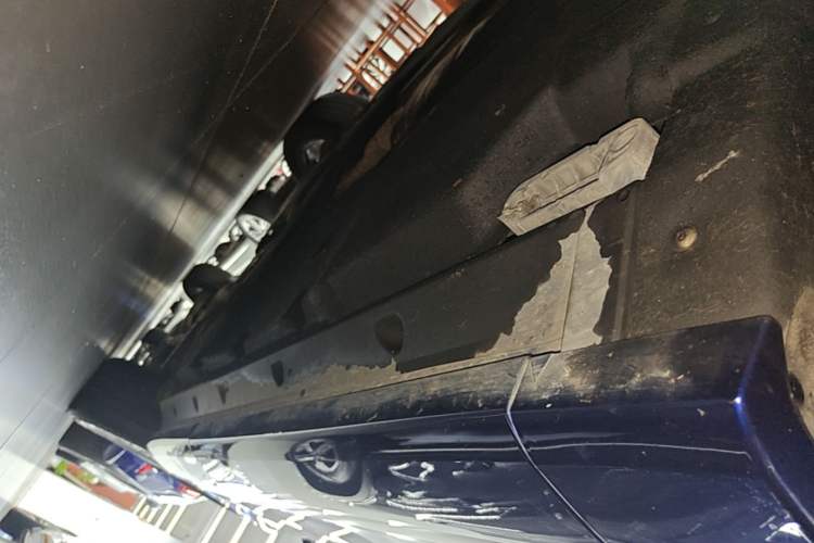 Used Audi Q7 2018 40 TFSI Comfort Model Left Side Sill