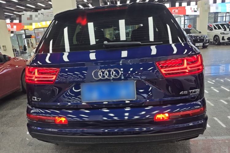 Used Audi Q7 2018 45 TFSI Technology Edition Rear