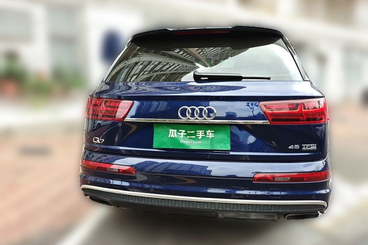 Used Audi Q7 2018 40 TFSI Comfort Model Rear