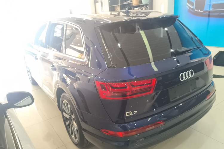 Used Audi Q7 2018 45 TFSI Prestige Edition Rear Left 45 Deg