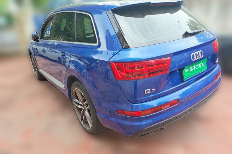 Used Audi Q7 2018 45 TFSI Technology Edition Rear Left 45 Deg