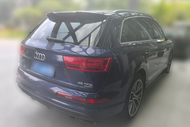 Used Audi Q7 2018 45 TFSI Technology Edition Rear Right 45 Deg