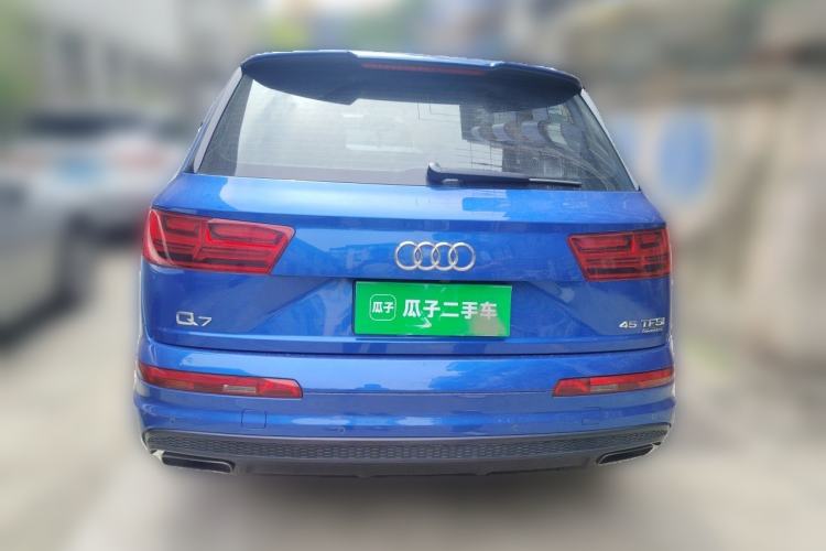 Used Audi Q7 2018 40 TFSI Comfort Model Rear