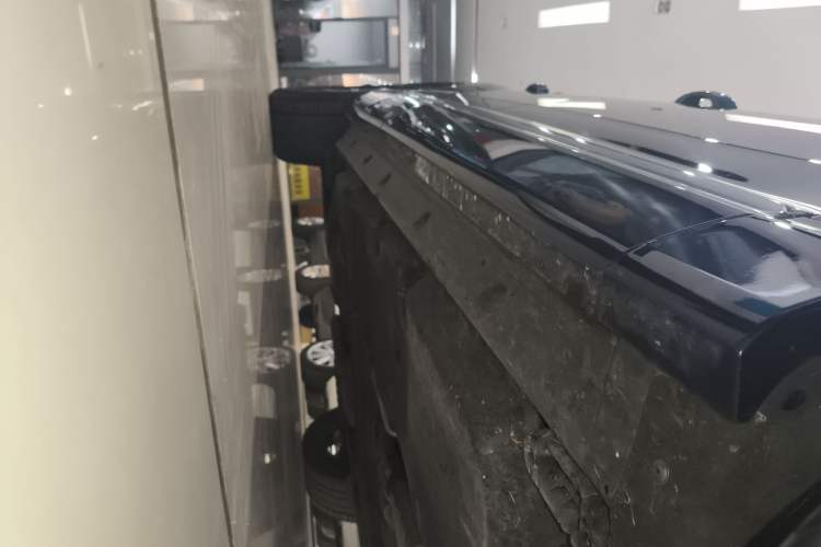 Used Audi Q7 2018 45 TFSI Prestige Edition Right Side Sill