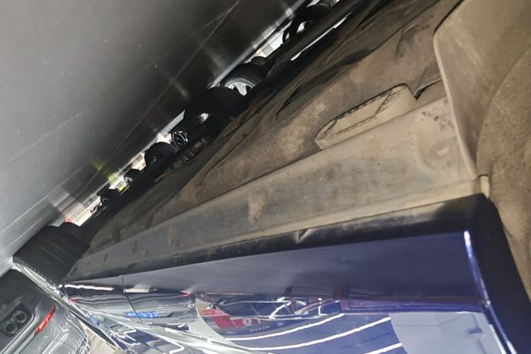 Used Audi Q7 2018 40 TFSI Comfort Model Right Side Sill