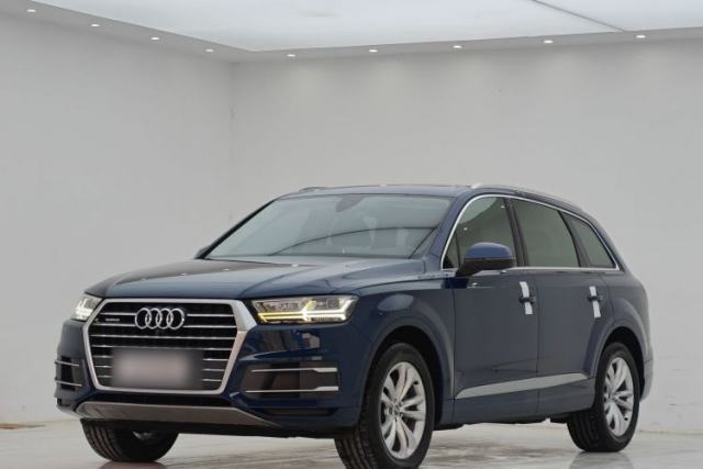 Used Audi Q7 2018 40 TFSI Comfort Model