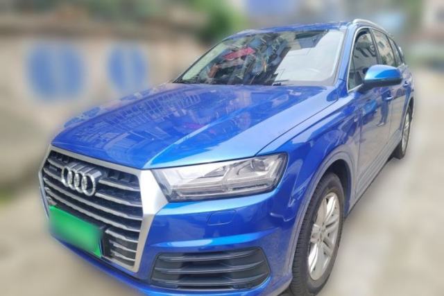 Used Audi Q7 2018 40 TFSI Comfort Model