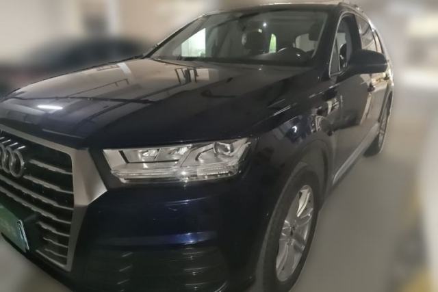 Used Audi Q7 2018 40 TFSI Comfort Model
