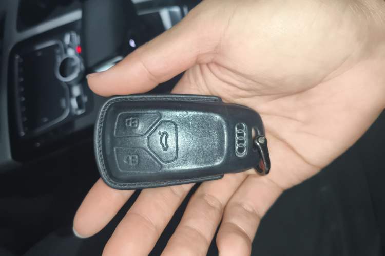 Used Audi Q7 2018 45 TFSI Prestige Edition Vehicle Key