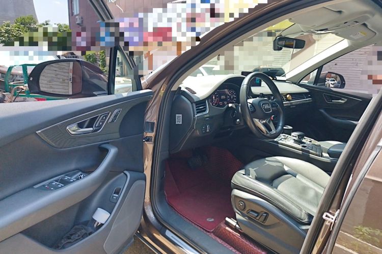Used Audi Q7 2018 40 TFSI Comfort Model Driver Seat