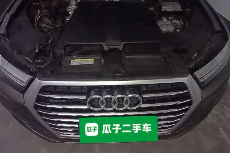 Used Audi Q7 2018 45 TFSI S line Sport Edition Engine Bay