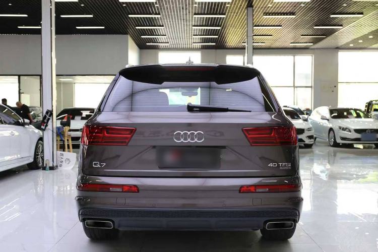 Used Audi Q7 2018 40 TFSI Comfort Model Exterior 5