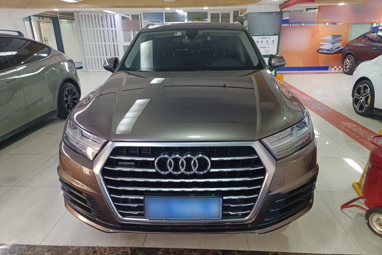 Used Audi Q7 2018 40 TFSI Comfort Model Front