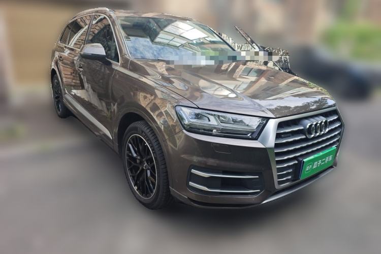 Used Audi Q7 2018 45 TFSI Technology Edition Front Right 45 Deg