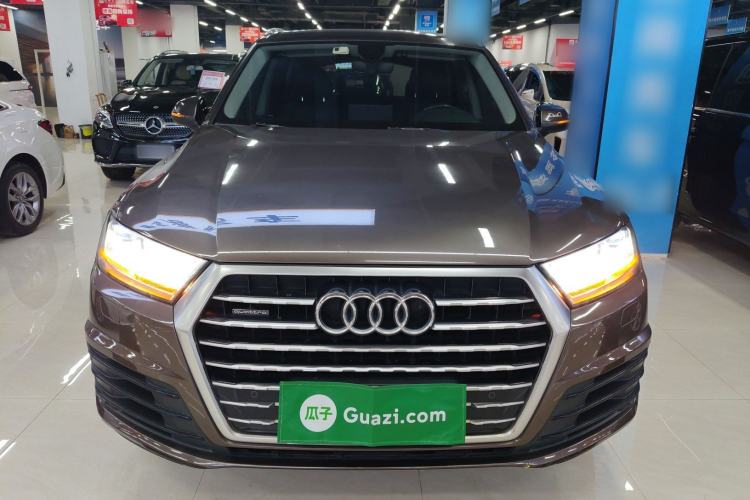 Used Audi Q7 2018 40 TFSI Comfort Model Front