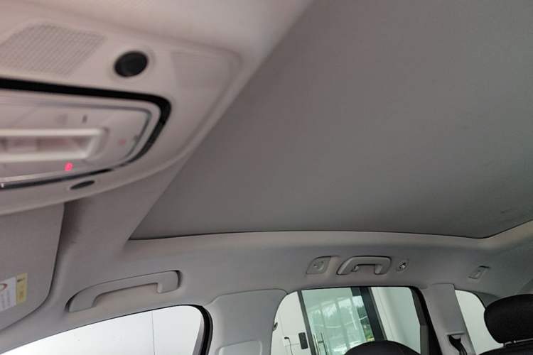 Used Audi Q7 2018 40 TFSI Comfort Model Headliner
