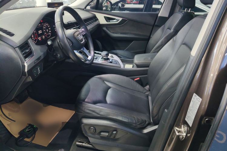 Used Audi Q7 2018 40 TFSI Comfort Model Left Front Seat